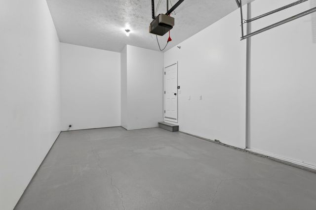 3 Summer Snow Lane, Bedford, NH 03110