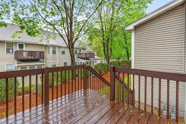 3 Summer Snow Lane, Bedford, NH 03110