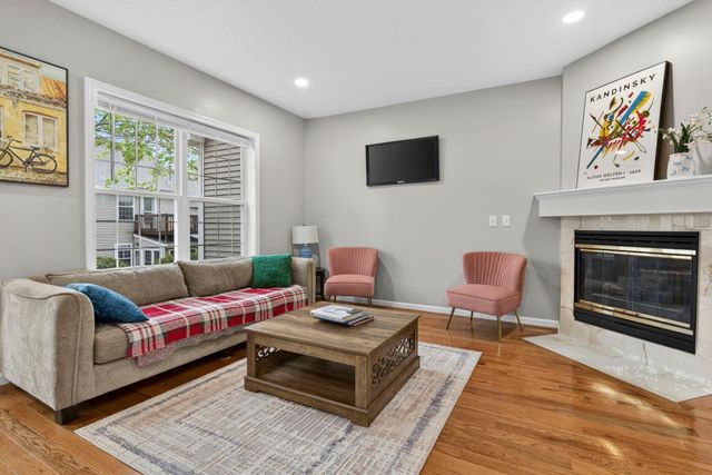 3 Summer Snow Lane, Bedford, NH 03110