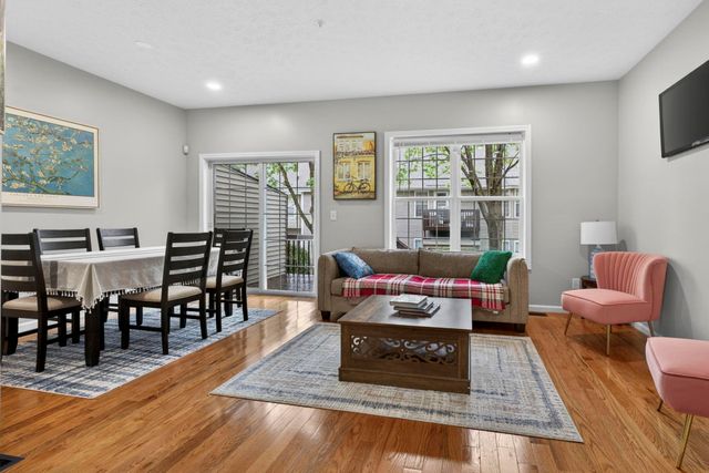 3 Summer Snow Lane, Bedford, NH 03110