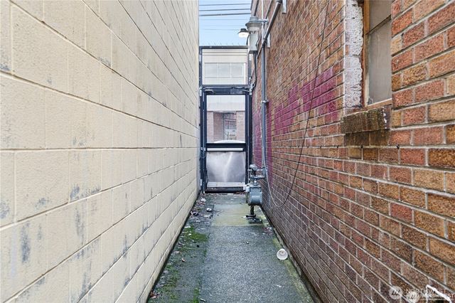 1471 NW 85th Street, Seattle, WA 98117