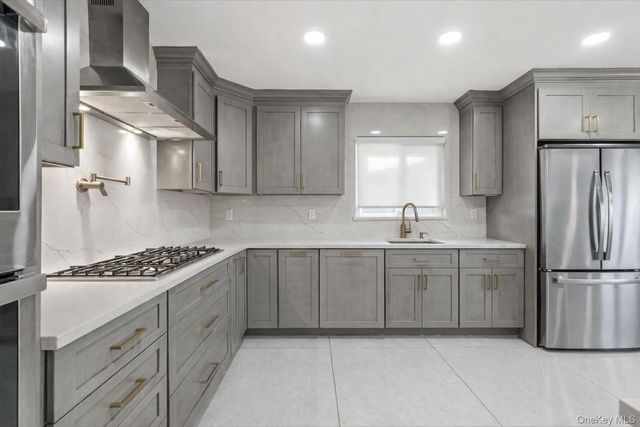 219 Pearsall Place, Woodmere, NY 11598