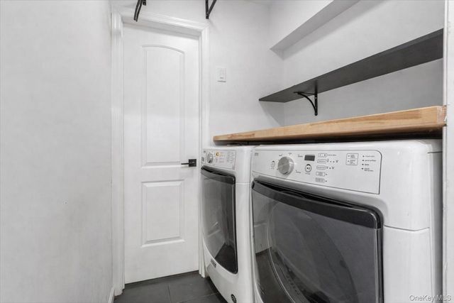 219 Pearsall Place, Woodmere, NY 11598