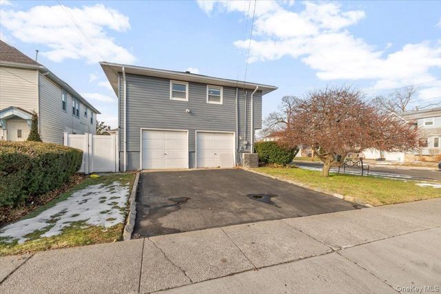 219 Pearsall Place, Woodmere, NY 11598