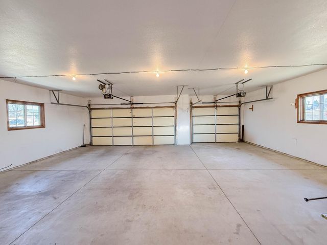 2953 9th Avenue SE, Willmar, MN 56201
