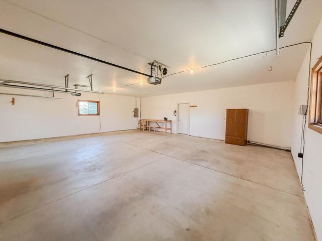2953 9th Avenue SE, Willmar, MN 56201