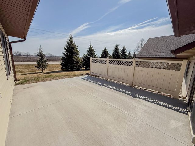 2953 9th Avenue SE, Willmar, MN 56201