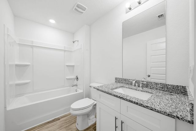 39 Riverwalk Crossing, Freeport, FL 32439