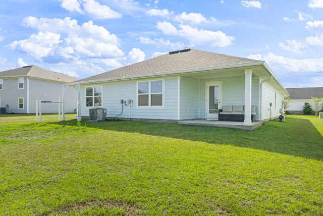 39 Riverwalk Crossing, Freeport, FL 32439