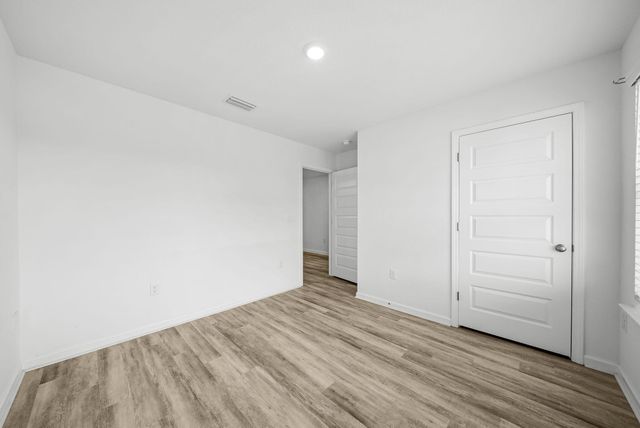 39 Riverwalk Crossing, Freeport, FL 32439