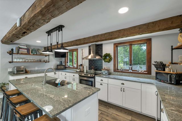 3-5 Firehouse Lane, New Hampton, NH 03256