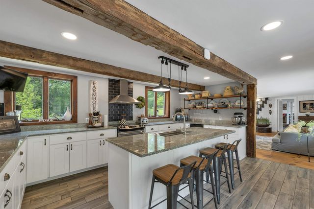 3-5 Firehouse Lane, New Hampton, NH 03256