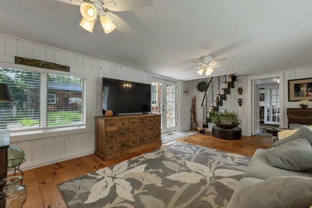 3-5 Firehouse Lane, New Hampton, NH 03256