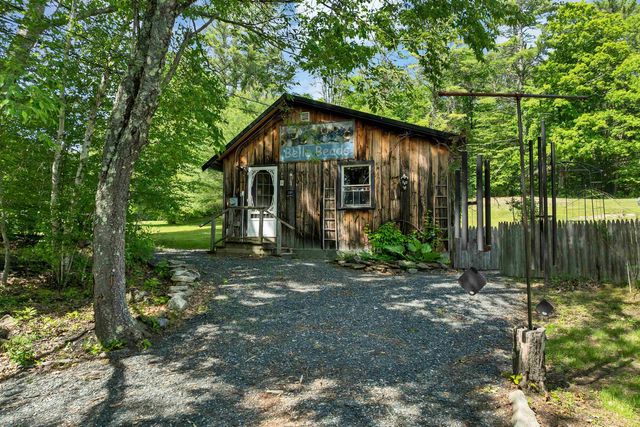 3-5 Firehouse Lane, New Hampton, NH 03256
