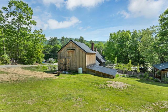 3-5 Firehouse Lane, New Hampton, NH 03256