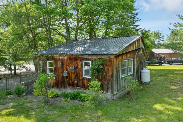 3-5 Firehouse Lane, New Hampton, NH 03256