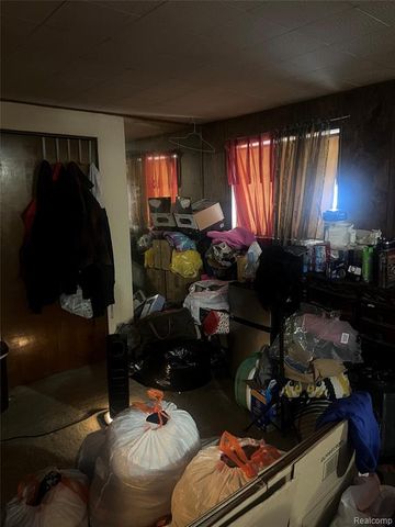 4910 Westpoint Street, Dearborn Heights, MI 48125