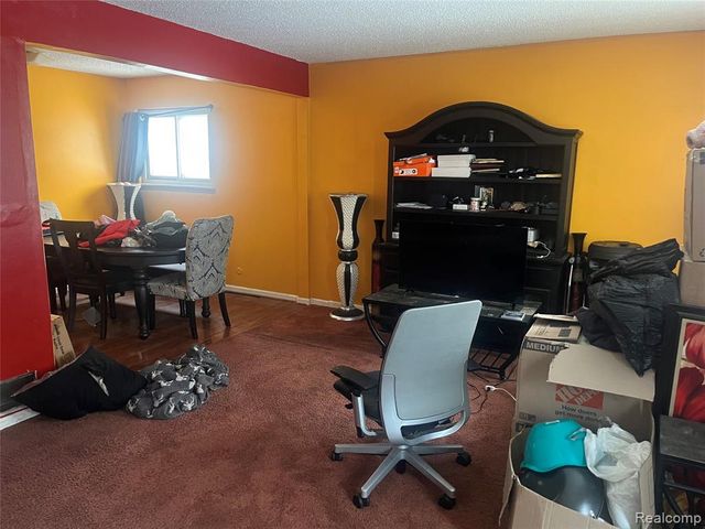 4910 Westpoint Street, Dearborn Heights, MI 48125