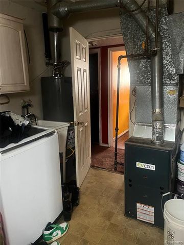 4910 Westpoint Street, Dearborn Heights, MI 48125