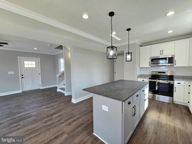 7704 HIGHPOINT ROAD, Clearwater Beach, MD 21226