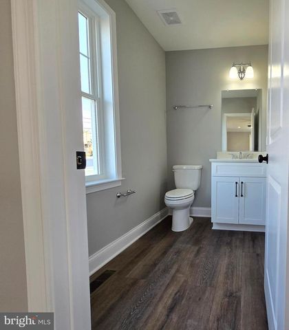 7704 HIGHPOINT ROAD, Clearwater Beach, MD 21226