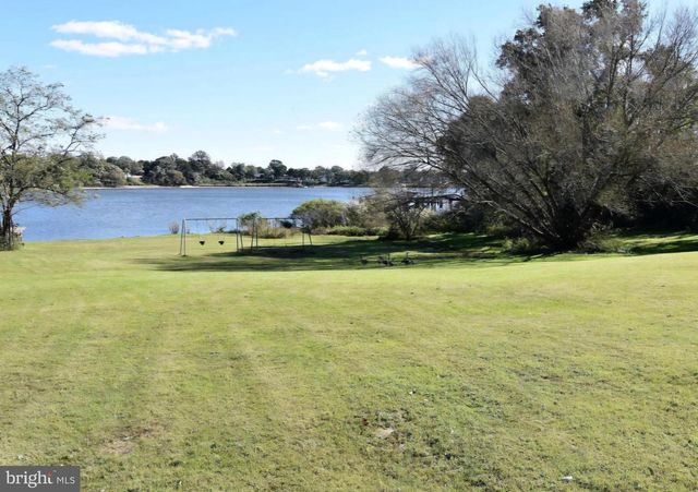 7704 HIGHPOINT ROAD, Clearwater Beach, MD 21226