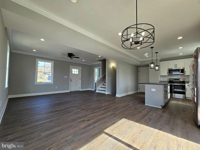 7704 HIGHPOINT ROAD, Clearwater Beach, MD 21226