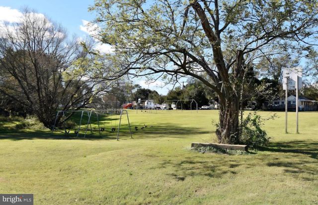7704 HIGHPOINT ROAD, Clearwater Beach, MD 21226