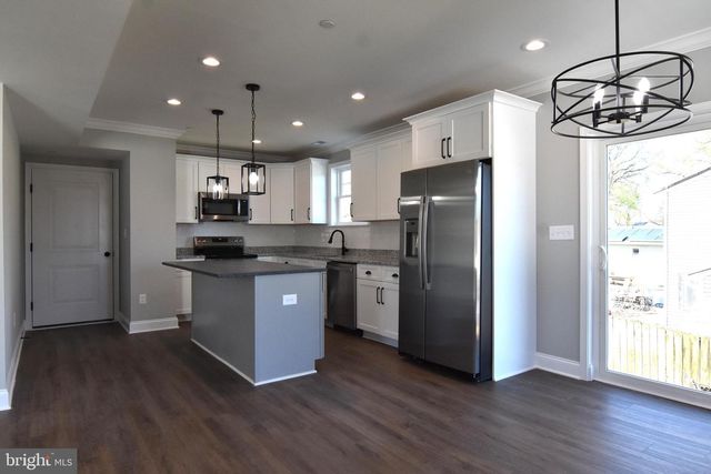 7704 HIGHPOINT ROAD, Clearwater Beach, MD 21226