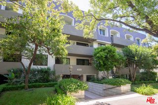 430 MAPLE Drive 203, Beverly Hills, CA 90210