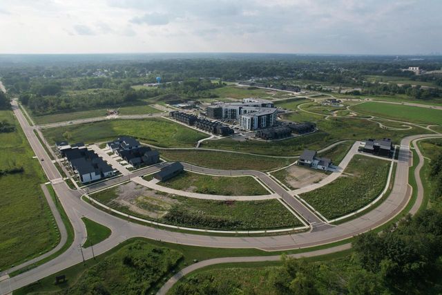 9411 S CYPRESS PLACE, Oak Creek, WI 53154