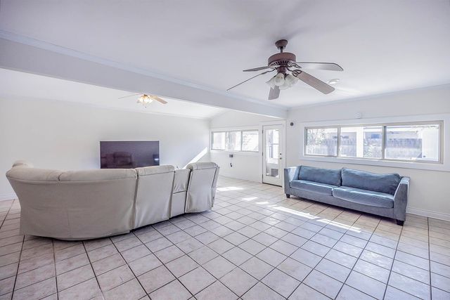 306 E 2nd St, Thibodaux, LA 70301
