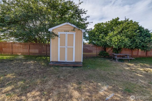 1039 W Sixth Street, Port Angeles, WA 98363