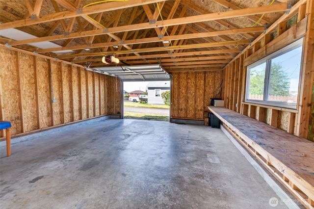 1039 W Sixth Street, Port Angeles, WA 98363