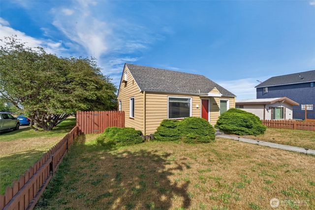 1039 W Sixth Street, Port Angeles, WA 98363