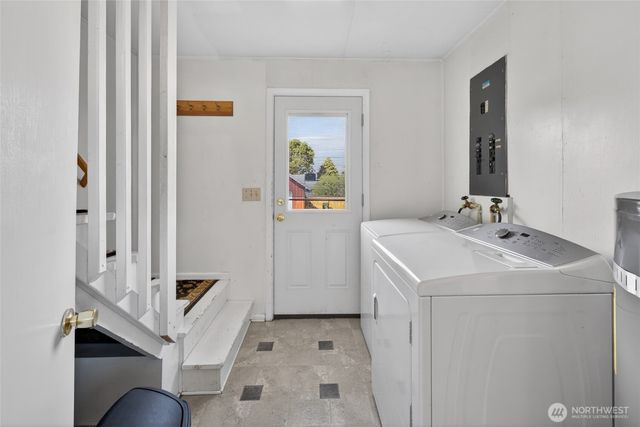 1039 W Sixth Street, Port Angeles, WA 98363