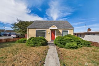 1039 W Sixth Street, Port Angeles, WA 98363