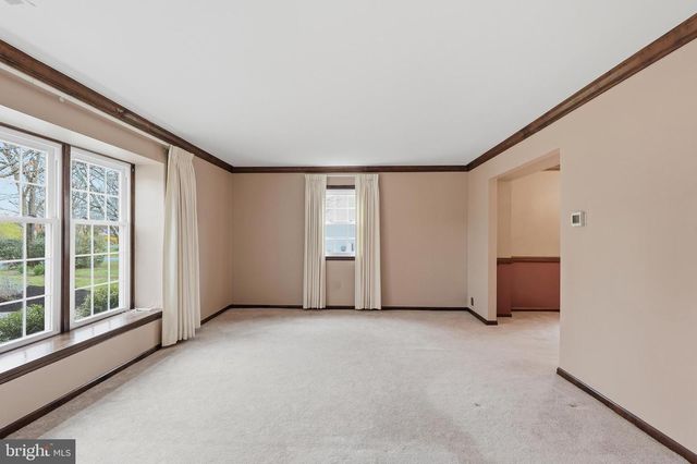 10 W ELIZABETH LN, Richboro, PA 18954