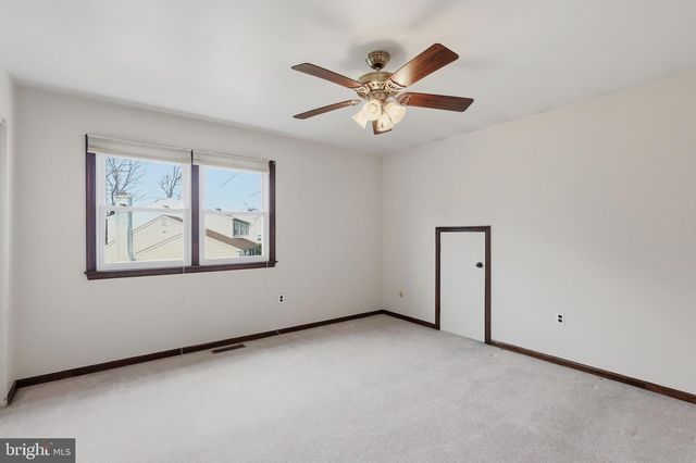 10 W ELIZABETH LN, Richboro, PA 18954