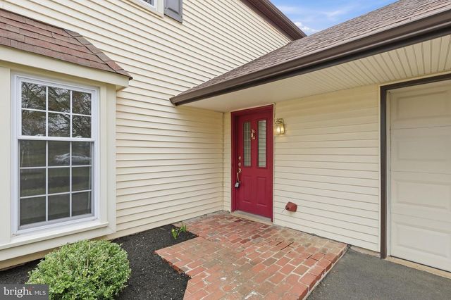 10 W ELIZABETH LN, Richboro, PA 18954