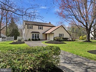 10 W ELIZABETH LN, Richboro, PA 18954