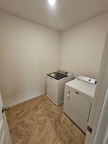 1387 BERRY LANE, Davenport, FL 33837