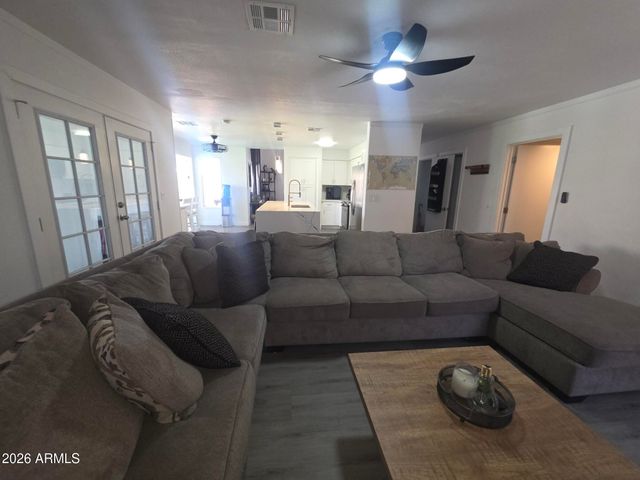 5010 W Monte Cristo Avenue, Glendale, AZ 85306