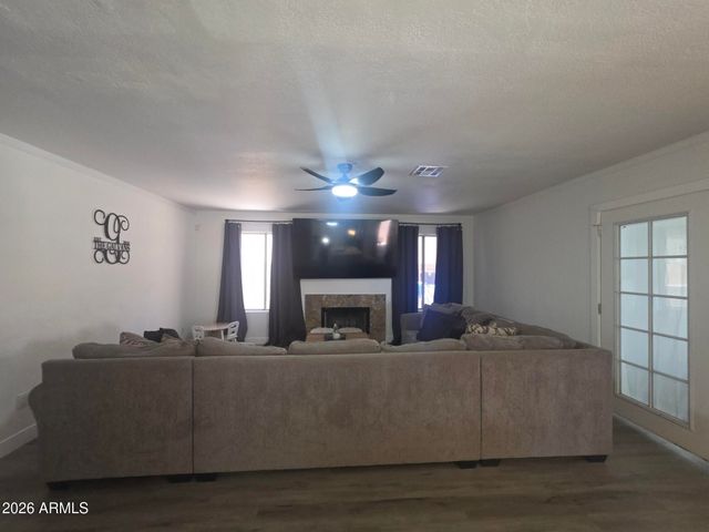 5010 W Monte Cristo Avenue, Glendale, AZ 85306