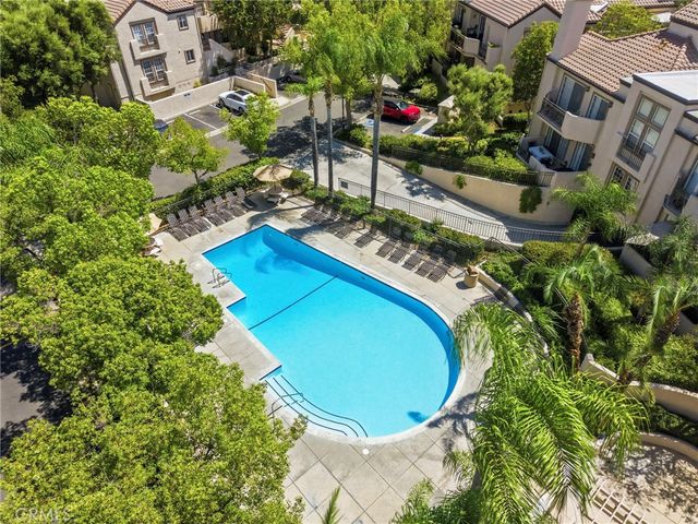 24123 Del Monte Drive 101, Valencia, CA 91355