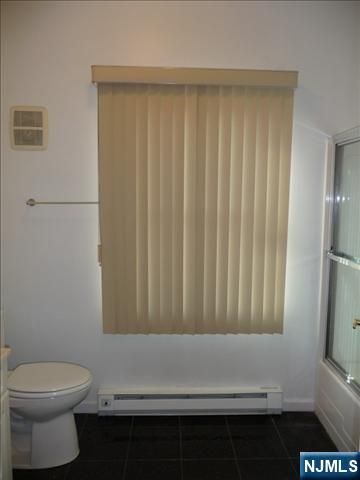 24 S William Street 402, Bergenfield, NJ 07621