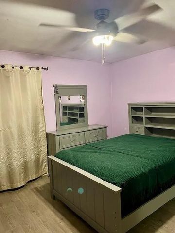 1022 W 10th Street, Freeport, TX 77541