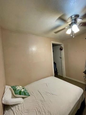 1022 W 10th Street, Freeport, TX 77541
