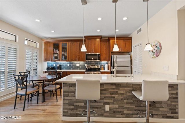9707 E MOUNTAIN VIEW Road 1438, Scottsdale, AZ 85258
