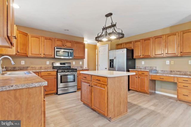 1660 ROSEBROOK DR, York, PA 17402